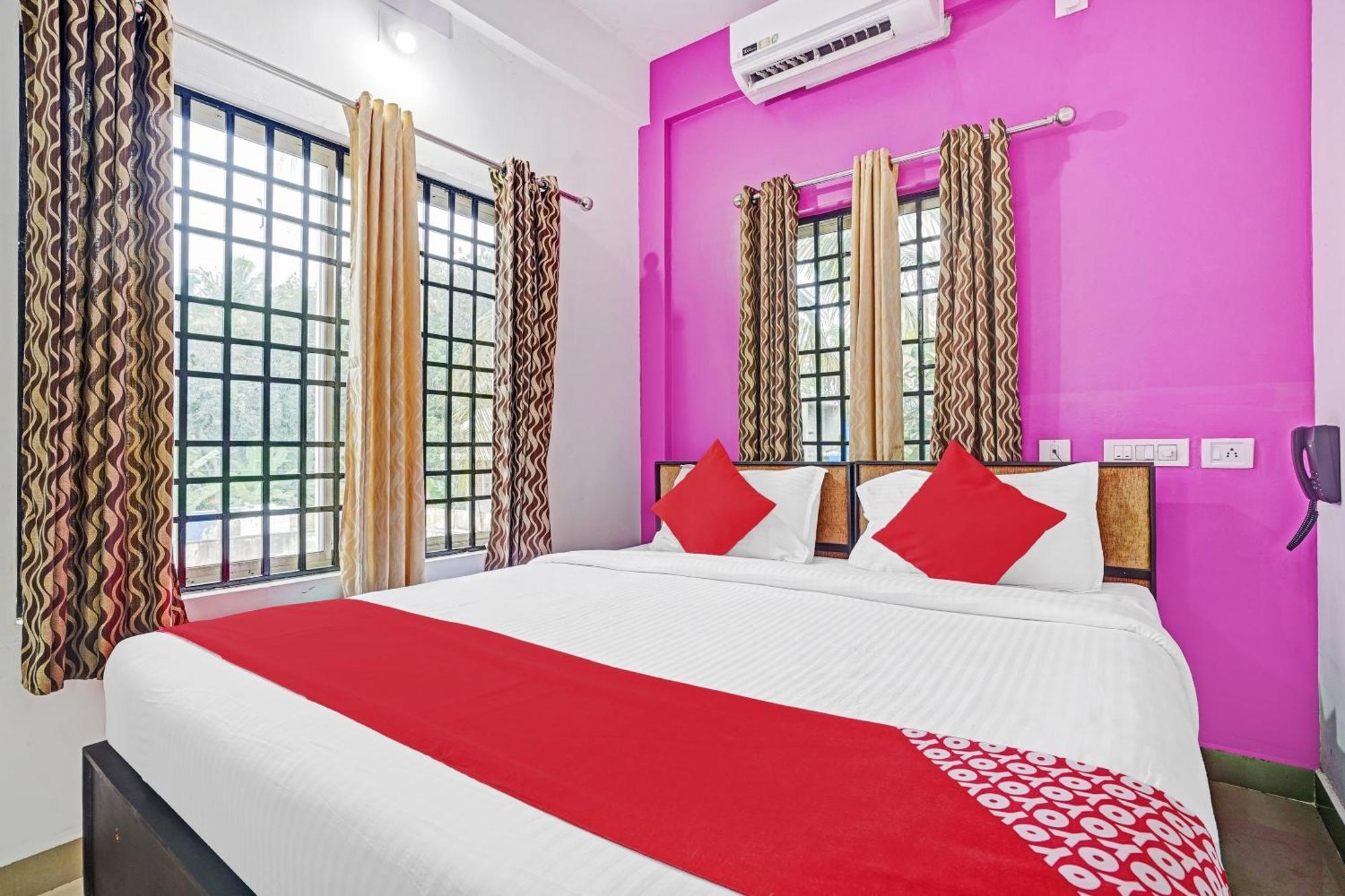 Hotel Thaza Rooms Nedumbassery Buitenkant foto