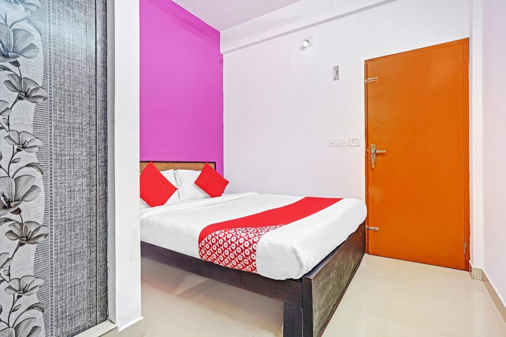 Hotel Thaza Rooms Nedumbassery Buitenkant foto