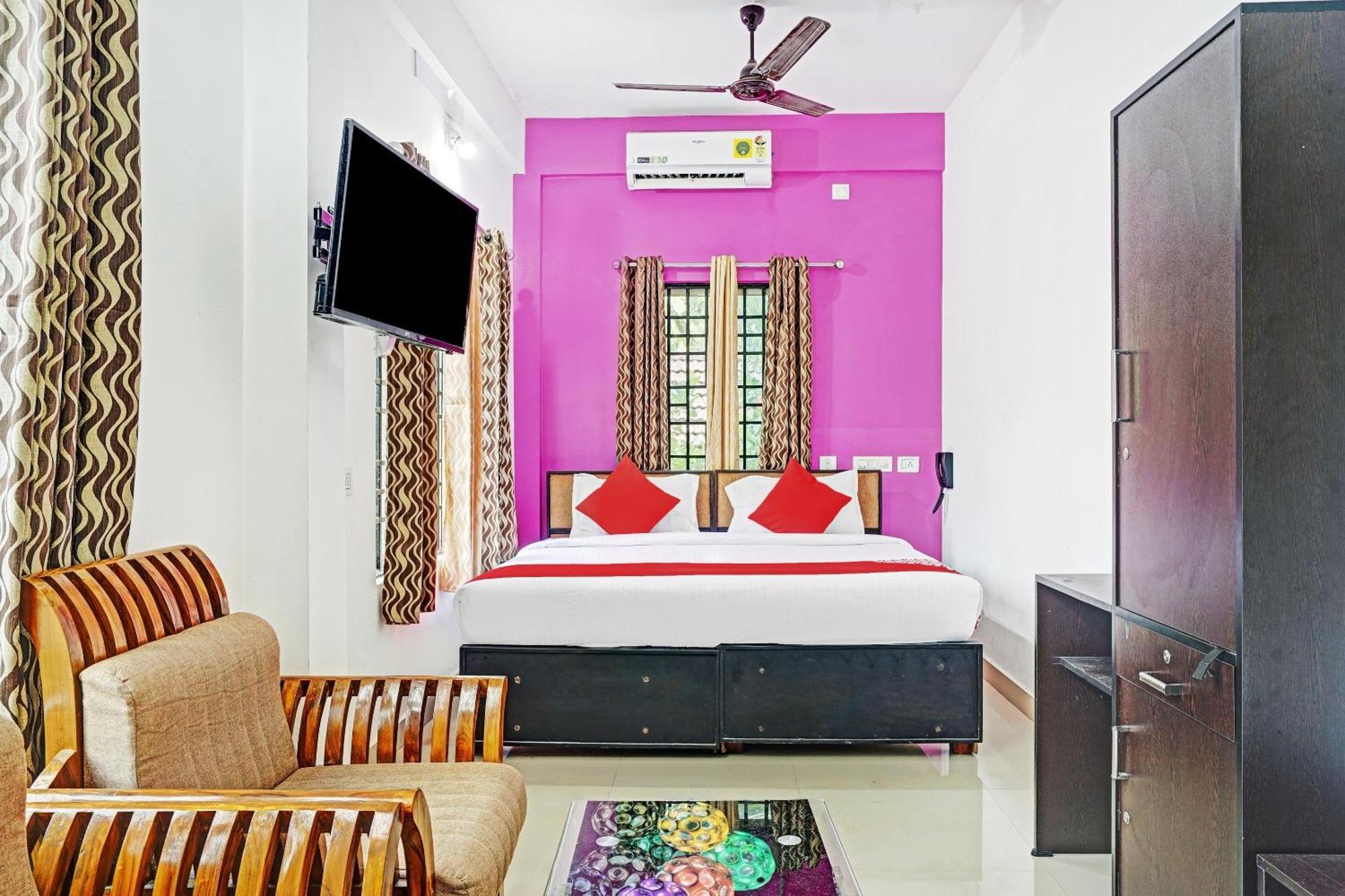 Hotel Thaza Rooms Nedumbassery Buitenkant foto